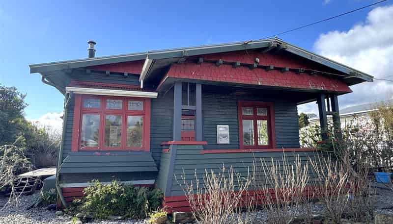  16 Pitt Street, Runanga