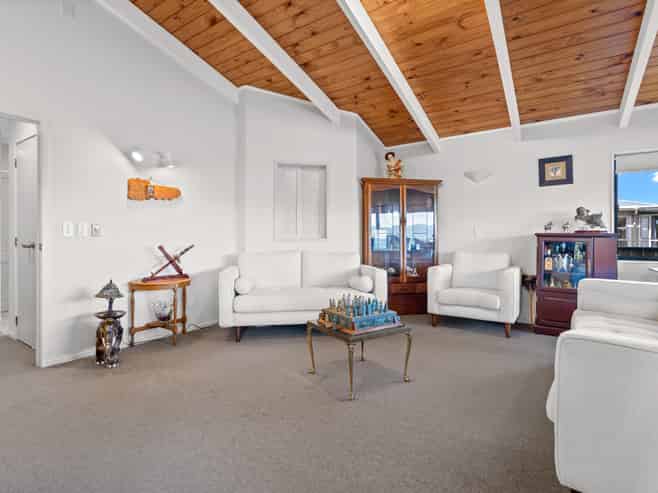 58a Mackesy Road, Parahaki