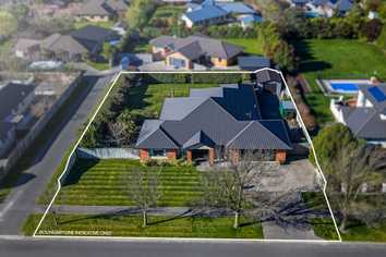 28 Sheridan Drive, ROLLESTON