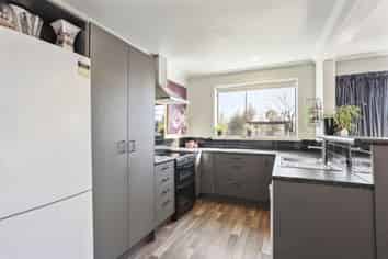 1/328 Main North Road, Redwood