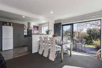 1/328 Main North Road, Redwood