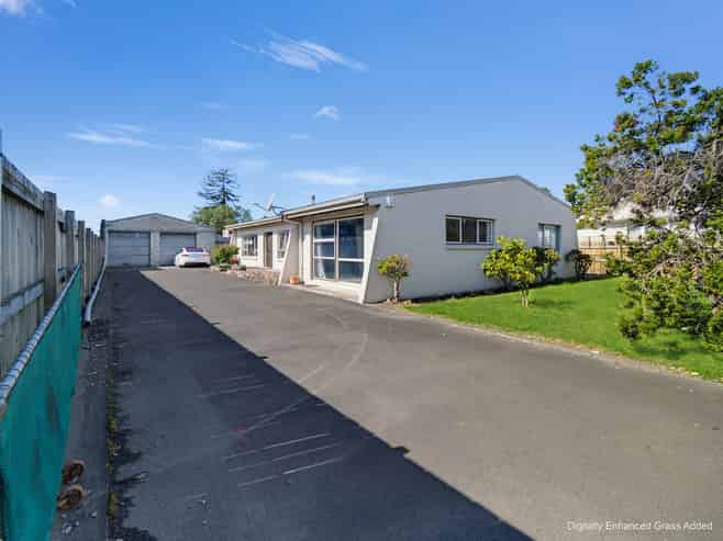 309 Frederick St West, Mahora
