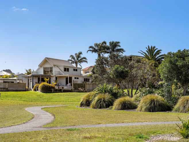 5 Triumph Dell, Pauanui