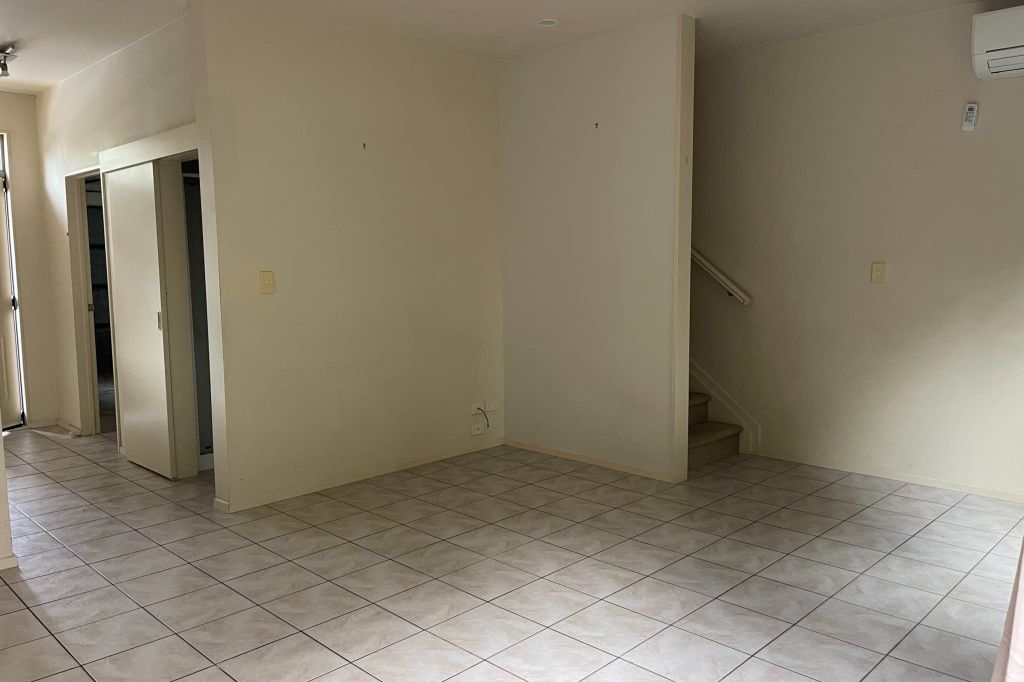 Trendy Town House 4