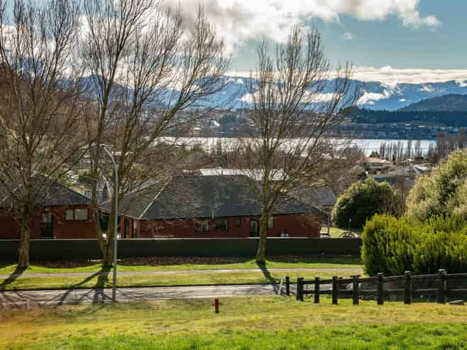 2/179 Wanaka-Mount Aspiring Road, Wanaka