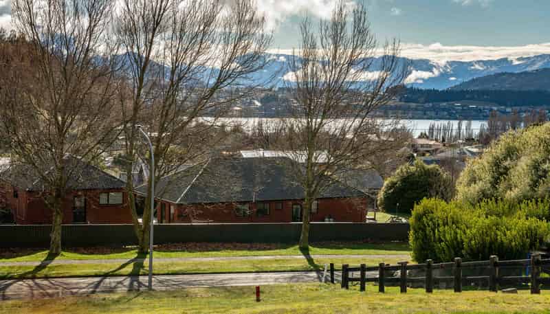 2/179 Wanaka-Mount Aspiring Road, Wanaka