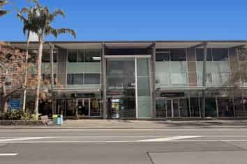 MODERN OFFICE IN THE JOHN BUTLER CENTRE
