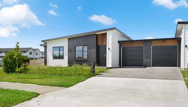 2/47 Waireka Road, Rototuna