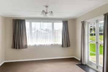 62 Avenue Road , Foxton