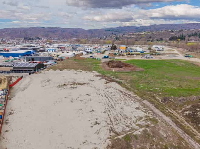 Prime industrial landholding with potential