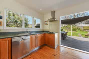 29 Cawthron Crescent, Annesbrook