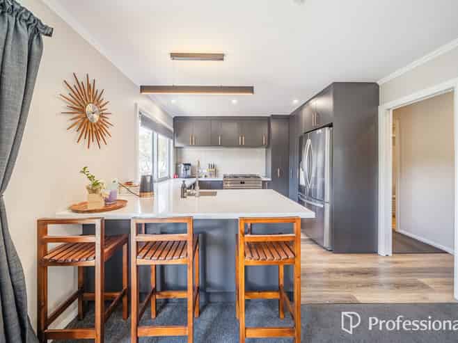 25 Kendal Grove, Wainuiomata