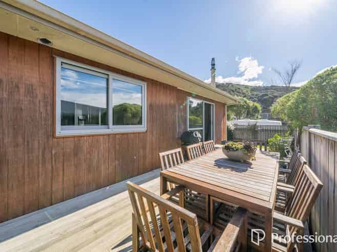 25 Kendal Grove, Wainuiomata