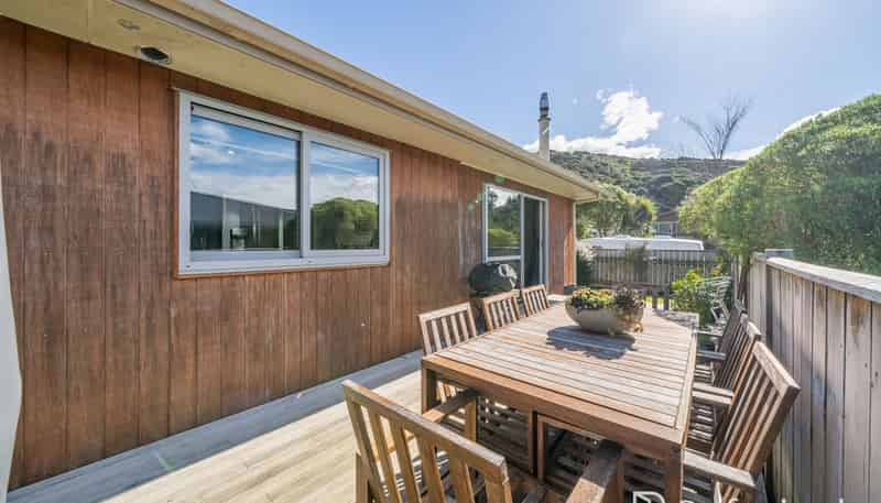 25 Kendal Grove, Wainuiomata