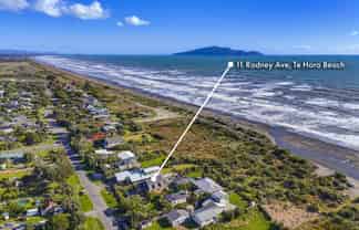 11 Rodney Avenue, Te Horo Beach