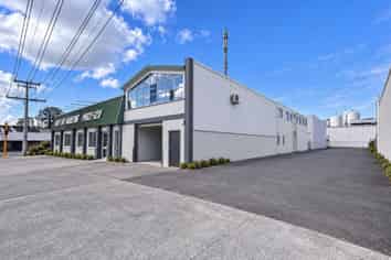 Freshly Refurbished New Lynn Industrial