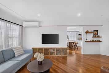 292 Kennedy Road, Onekawa