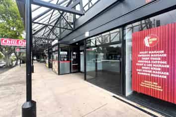 ESTABLISHED SALON IN THE HEART OF MT ALBERT
