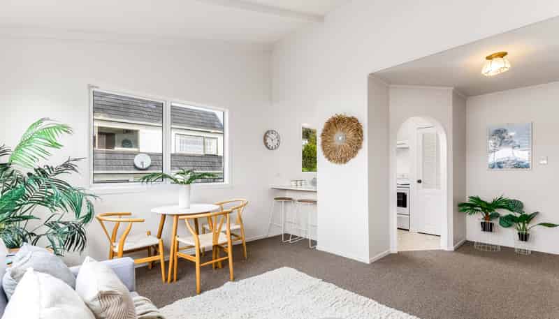 7/29 Main Road, Tawa