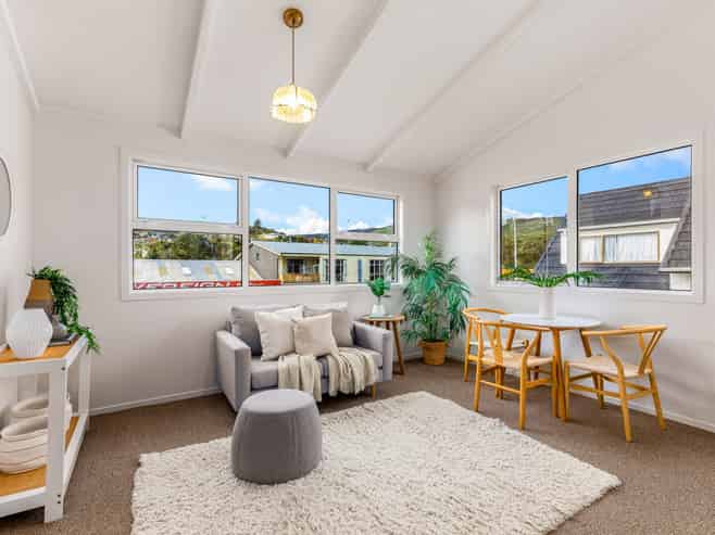 7/29 Main Road, Tawa