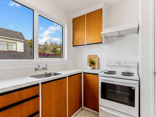 7/29 Main Road, Tawa