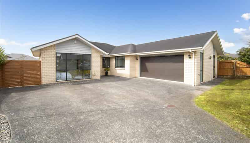 14 Robert Might Road, Kumeu