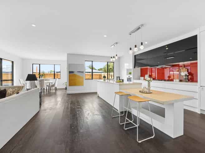 14 Robert Might Road, Kumeu