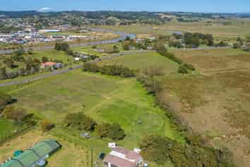 37 Te Pua School Road, Helensville