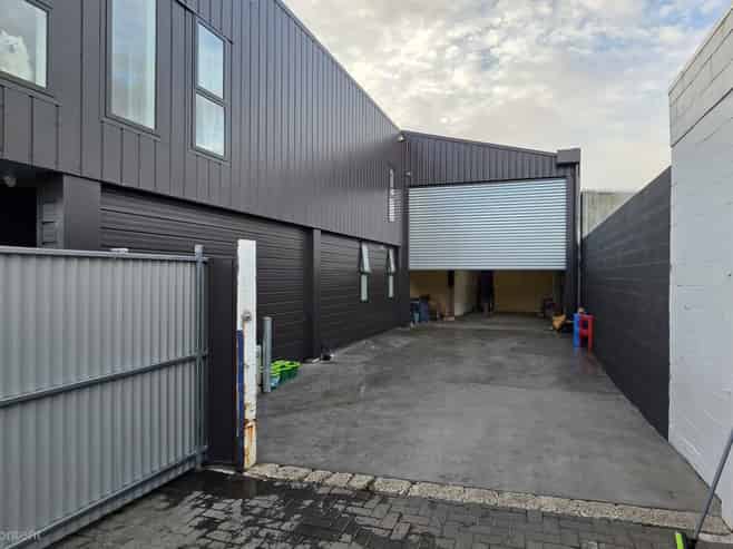 Refurbished workshop, offices and apartment