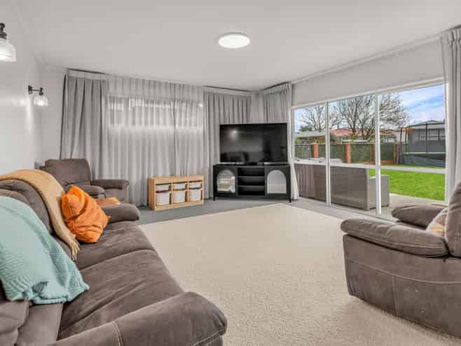 12 Logan Place, Blenheim Central