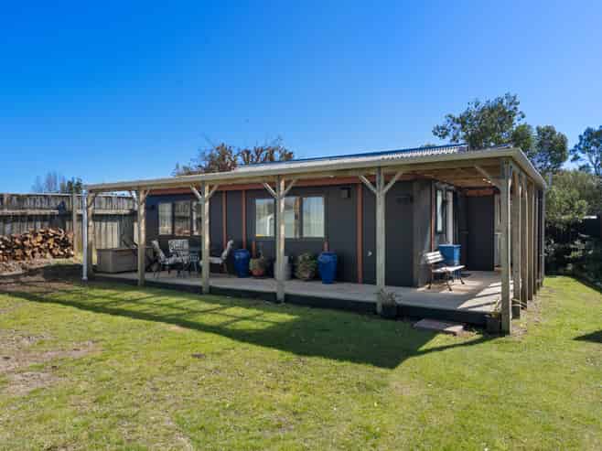 664 Waikawa Beach Road, Waikawa Beach