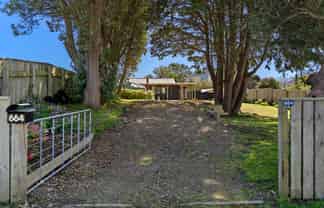 664 Waikawa Beach Road, Waikawa Beach