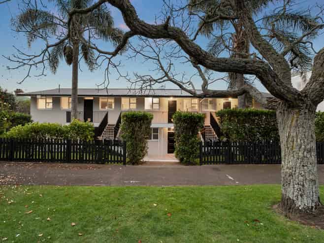 13E Emmett Street, Herne Bay