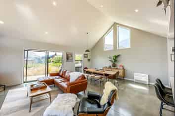 7 Falconer Rise, Jacks Point