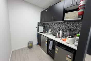 First Floor Office - Great South Road, Papatoetoe