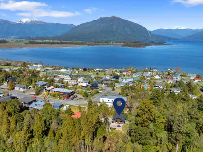 11 Brownlee Drive, Moana