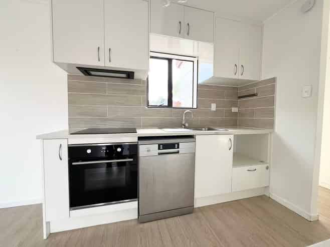 15A Sheppard Avenue, Mount Albert