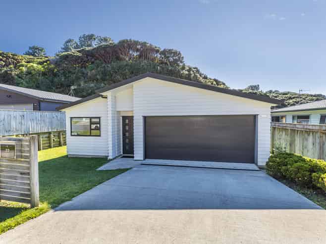 32 Moonsail Drive, Whitby