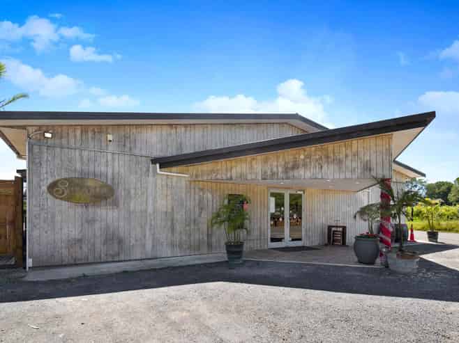 BOUTIQUE VINEYARD, RESTAURANT & CELLAR DOOR
