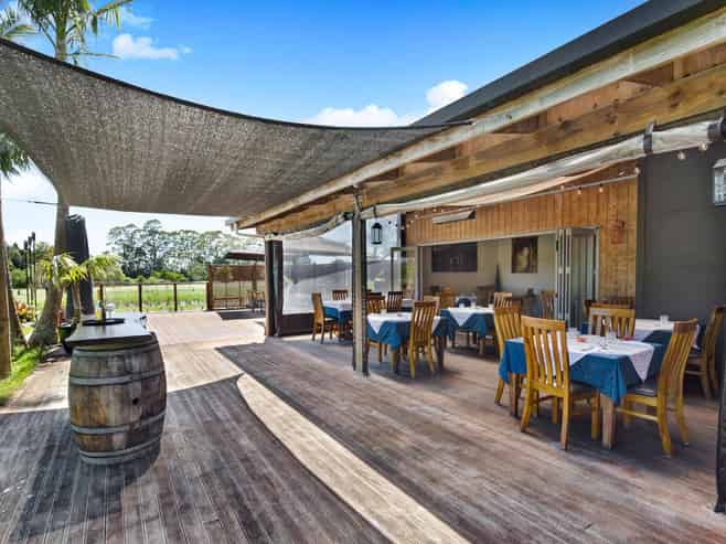 BOUTIQUE VINEYARD, RESTAURANT & CELLAR DOOR
