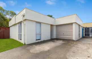1/322 West Coast Road, Glen Eden