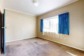 2/13 Faulke Ave, Wainuiomata