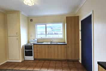 2/13 Faulke Ave, Wainuiomata
