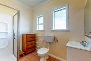 2/13 Faulke Ave, Wainuiomata