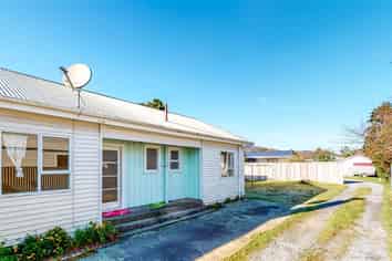 2/13 Faulke Ave, Wainuiomata