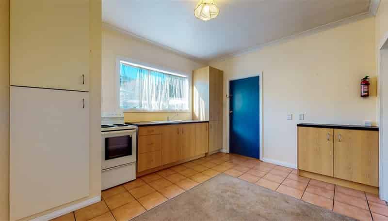 2/13 Faulke Ave, Wainuiomata