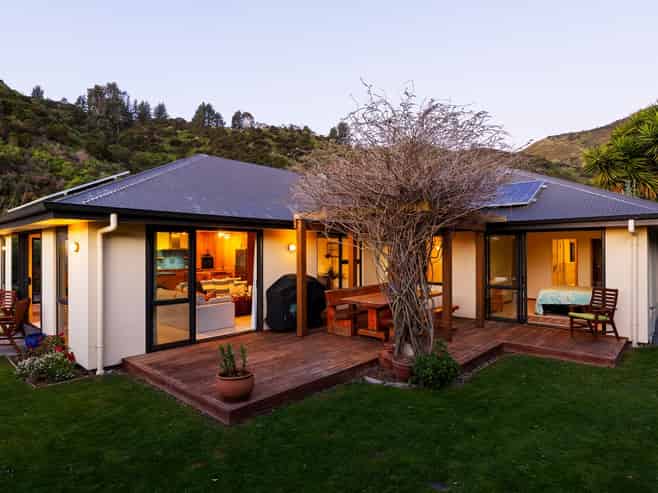 18 Saddleback Road, Todds Valley