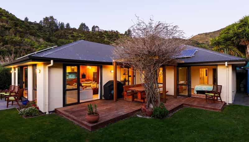 18 Saddleback Road, Todds Valley