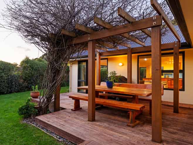 18 Saddleback Road, Todds Valley