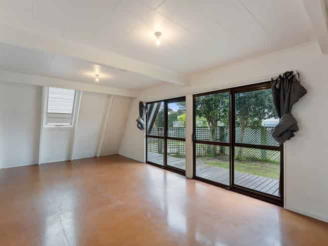 5 William Street, Waikanae Beach